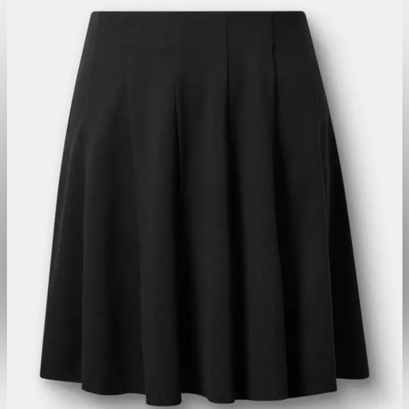 NEW Torrid Ponte Knit Black Pleated Circle Skirt Sz 0X L XL Office Work Skater - Picture 5 of 7
